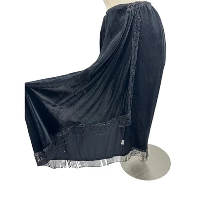 Falda midi envolvente de terciopelo vintage Giorgio Sant’agelo 10 hadas brujas con cuentas negras  Foto 1 de 4