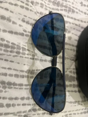 Tonos de aviador Dolce & Gabbana para hombre Foto 1 de 4