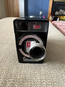 Vintage Kodak Hawkeye 8mm Movie Camera – Spring Motor – 1960s - Picture 1 of 6