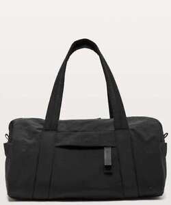 Lululemon On My Level Barrel Bag - Black - 16 L + MEDIUM carrier bag