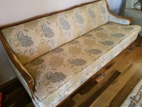 LOWER PRICE! (WAS $699.99) ANTIQUE FRENCH PROVINCIAL COUCH Cover