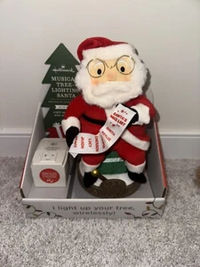 2023 Hallmark MUSICAL TREE-LIGHTING SANTA with Sound New - Picture 1 of 3