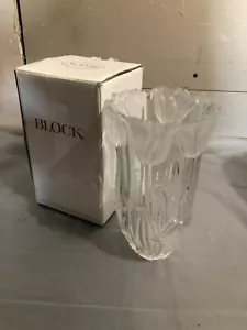 Block 24% Full Lead Crystal 8" Tulip Hand Crafted Vase Frosted Made In Poland - Picture 1 of 2
