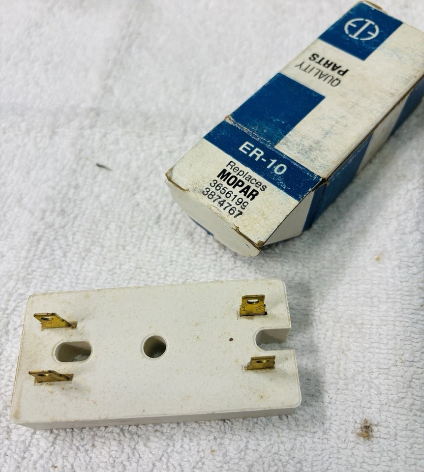 MOPAR Plymouth Dodge Chrysler 4 clavijas resistencia de lastre PN 3874767 1971-Nuevo Foto 1 de 1