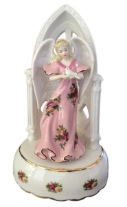 Royal Albert Old Country Roses 2010 Musical Pink Angel /Dove Limited Edition 12T - Picture 1 of 3