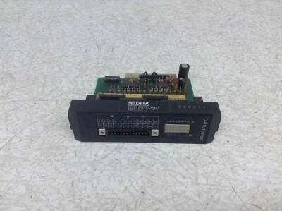 Módulo GE Fanuc IC610MDL156A Salida 24 VDC 16 Puntos IC610MDL156 (TBI) Foto 1 de 4