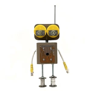 GARTH (sculpture robot objets trouvés) - Photo 1 sur 5