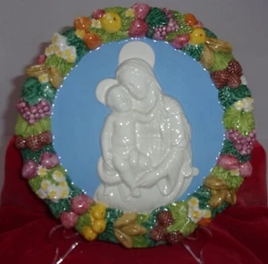 Della Robbia 10.5" wall plaque Madonna & Baby Jesus vntg 60s Italy Majolica VGUC - Picture 1 of 11