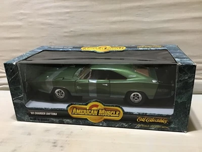 ЗАРЯДНОЕ УСТРОЙСТВО DAYTONA GREEN 1969 DODGE HEMI ERTL АМЕРИКАНСКИЕ МЫШЦЫ 1/18 ЛИТАЯ 7781 - Изображение 1 из 4