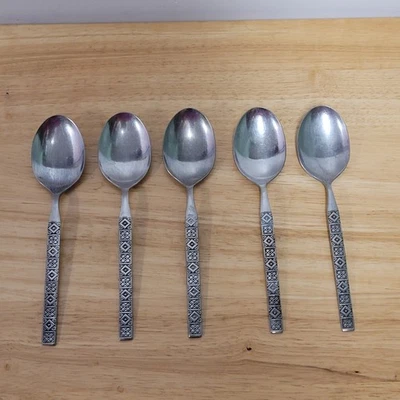 Cubiertos de acero inoxidable Spring Fever de Corea del Norte de colección 5 piezas cucharas de mesa cubiertos Foto 1 de 4