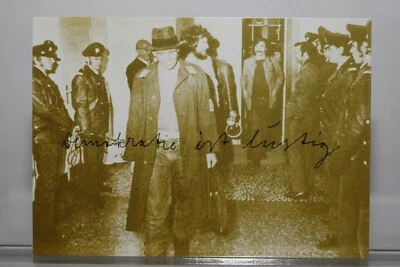 JOSEPH BEUYS:"Demokratie ist lustig" Originalgrafik, hochwertige Kunst-Postkarte - Bild 1 von 2