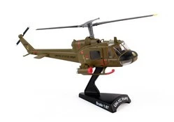 Daron Worldwide Trading 5601 1:87 Huey Gunship 1st Air Cavalry Div Helicopter - Image 1 of 1