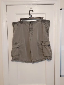 Converse Men's Green Cargo Shorts 36 - Missing Button - Picture 1 of 14