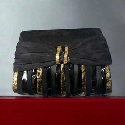 Bolso de Noche Bycks Negro Terciopelo Bolso sin asas Dorado Rayas Frontales Lazo Hombro De Colección Años 80 Foto 1 de 4