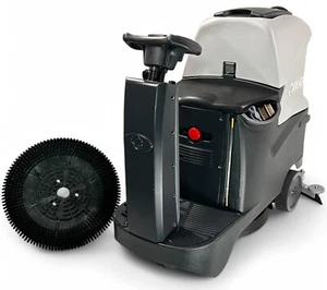 DeTec. Aufsitz-Scheuersaugmaschine DT-FL70 Reinigungsmaschine mit 2 Akkus 56cm Ø - Bild 1 von 16