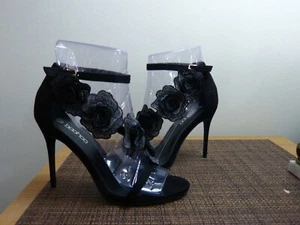 Boohoo Floral Detail Heeled Sandals Black NWB size US 9 - Picture 1 of 6