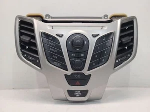 Panel de control de radio Ford Fiesta 2011-13 sin reconocimiento de voz N.º de parte: AE8TK811AA - Imagen 1 de 14