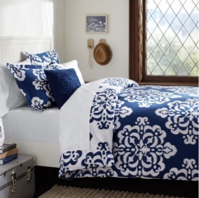 Pottery Barn Teen Dorm Ikat Medallion Twin Duvet Cover Navy & White NEW w/tags - Image 1 of 4