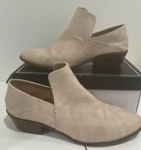 Qupid Weekend-11 Ankle Booties Women’s Size 10 Stone Distress Nubuck Tan Beige - Picture 1 of 11