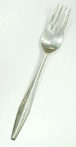 STERLING SILVER REED & BARTON DIAMOND 7'' SALAD FORK FLATWARE NO MONOGRAM .925 - Picture 1 of 5