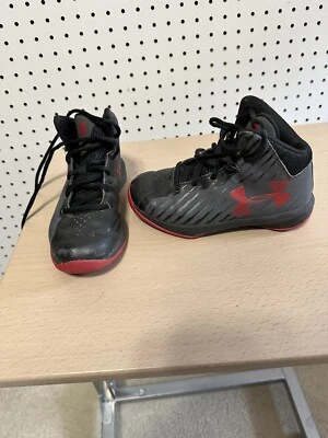 Toddler Boys Under Armour basketball shoes - size 12K - Image 1 of 4