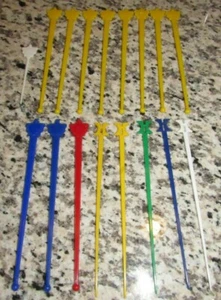 Vintage Lot of 16 Hilton Swizzle Stir Sticks - Picture 1 of 3