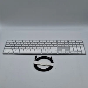 Apple Magic Keyboard with Numeric Keypad (Wireless, Rechargable) - Silver - Picture 1 of 5