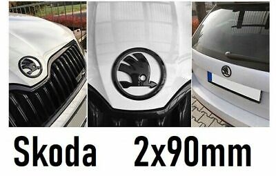 2x SKODA 2x 90mm Schwarz Weiß Vorne Hinten ABS Emblem Octavia Fabia Superb Rapid • 24.19€