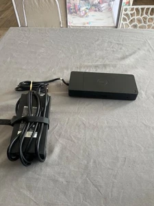 DELL Dock / station d'accueil WD19 USB-C - Zdjęcie 1 z 7