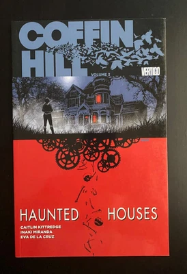 Coffin Hill Volumen 3 Casas Embrujadas Vértigo Caitlin Kittredge Inaki Miranda TPB Foto 1 de 4