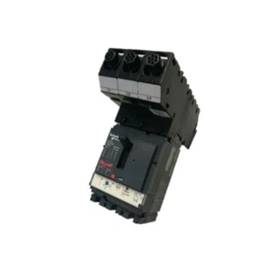 SCHNEIDER MGP2504NAX 350A 4 Pole Switch Disconnector 415V PowerPact - Picture 1 of 2