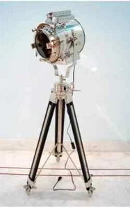 Studio Hollywood Spotlight Vintage Design Industrial Lamp With Wood Tripod Floor - Picture 1 of 5