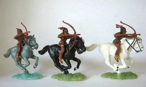 Lote de 3 indios de juguete de colección a caballo nativos americanos a caballo con arcos - Imagen 1 de 9