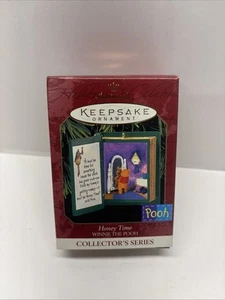 Hallmark Ornament Winnie the Pooh Honey Time 1999 #2 Series Disney - Picture 1 of 2