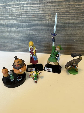 The Legend Of Zelda Mini Figures Misc Lot Of 5 Cover