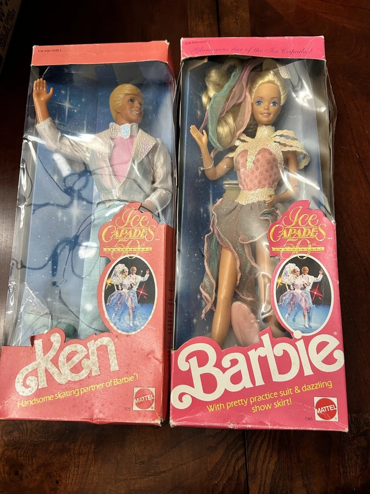 Ice Capades Ken y Barbie Muñeca Lote 50 Aniversario Nuevo en Caja 1989 Mattel #7375 #7365 Foto 1 de 4