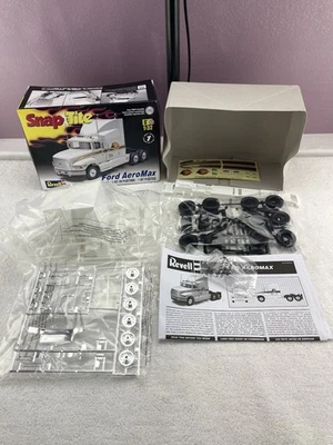 Revell 1/32 Scale Model Kit Snap Tite Ford AeroMax Semi Sealed Parts Complete - Image 1 of 4