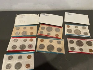 1971 & 1972 US Uncirculated Mint Sets Original w/Envelopes Old US Coins - Picture 1 of 12