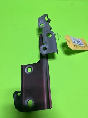 2002-2009 CHEVROLET TRAILBLAZER RIGHT PASSENGER SIDE HOOD HINGE OEM B97 - Image 1 of 3