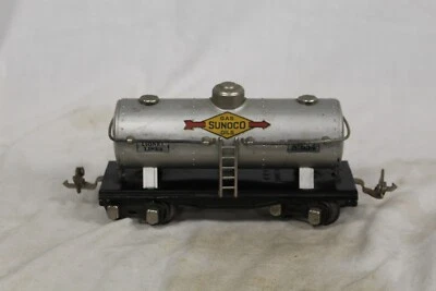 LIONEL #654 Pre-War (1939-1941) SUNOCO Single Dome Tank Car - Image 1 of 4