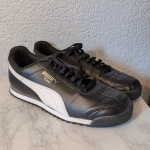 Puma Roma Basic Terrace Synthetic Leather Trainers Black/White - Size UK 9.5 - Picture 1 of 22