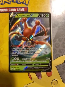 Pokémon TCG Kricketune V Sword & Shield - Battle Styles 006/163 Holo Ultra Rare - Bild 1 von 2