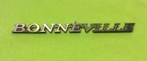 Emblem ~ 1971 ~ BONNEVILLE ~ Pontiac ~ Fender/Grill ~ NO. #482757 ~ MDC 2 - Picture 1 of 9