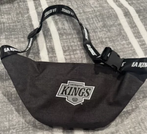 LA Kings Diehards Season Ticket Member Zipper Waist Fanny Pack - Picture 1 of 5