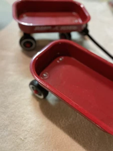 VINTAGE RADIO FLYER MINI METAL RED WAGON - Picture 1 of 3