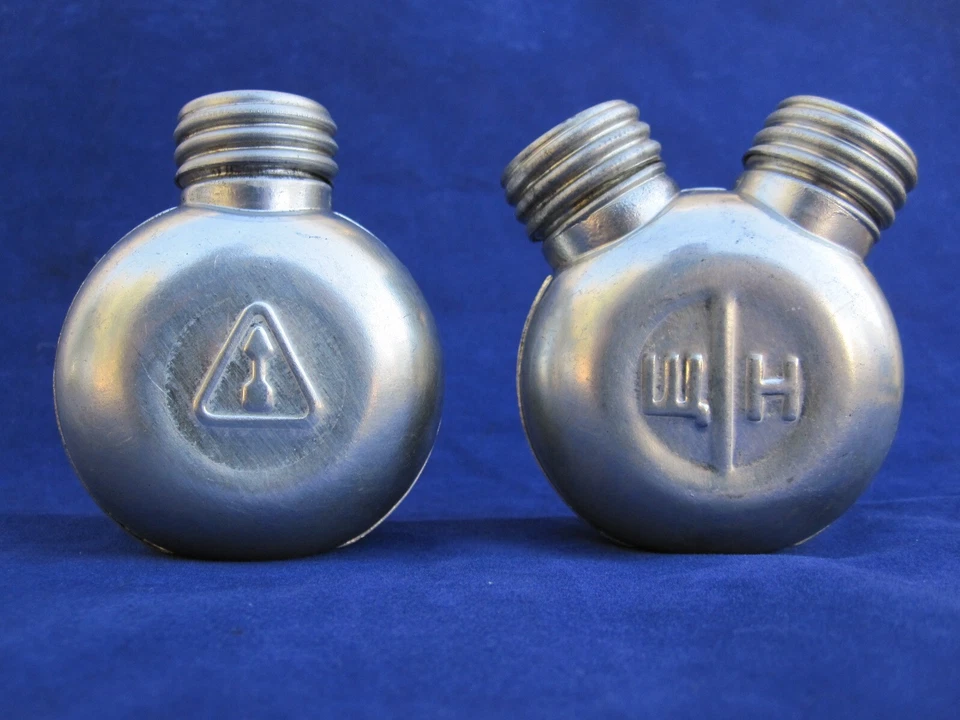 Juego de botellas de aceite rusas originales soviéticas/rusas de la Segunda Guerra Mundial Mosin Nagant Izhmash W H Foto 1 de 1