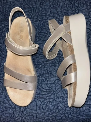 Munro Juniper Sandals 9.5 N Narrow Taupe Metallic Platform Hook Loop Strap USA - Image 1 of 4