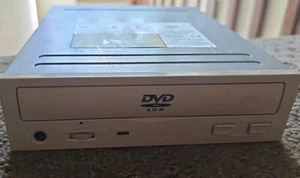 Vintage Retro JVC LITE-ON INTERNAL IDE DVD-Rom - XJ-HD166S - CREAM PC - Picture 1 of 2