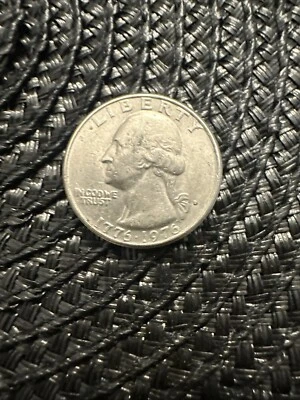 Четверть доллара 1776-1976 двухсотлетие - Изображение 1 из 2