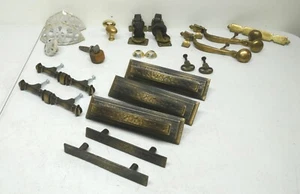 Large Mixed Lot 26 VTG Brass Enamel Embossed Drawer Pull Knobs Backplates - Picture 1 of 7